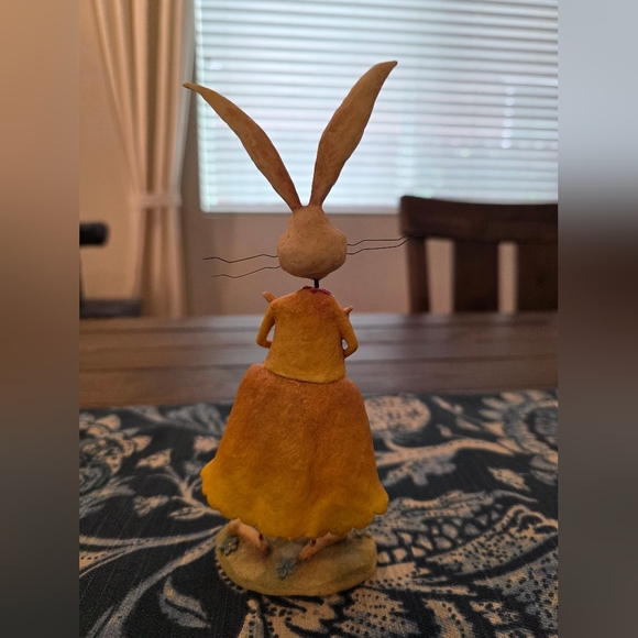 August Moon 2005 RARE Easter Bunny - Picture 2 of 2